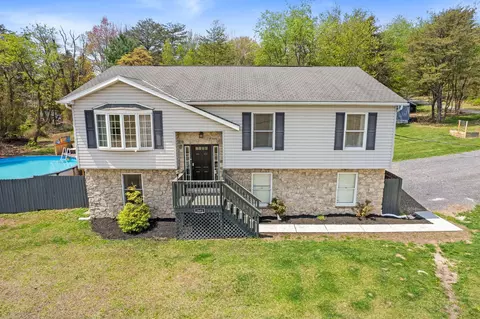 2501 Cherry Hill Rd, Palmerton, PA 18071