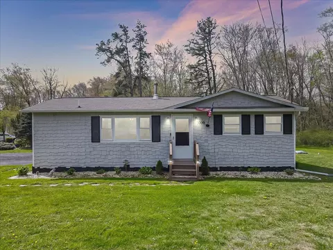 3000 Pleasant View Dr, Kunkletown, PA 18058