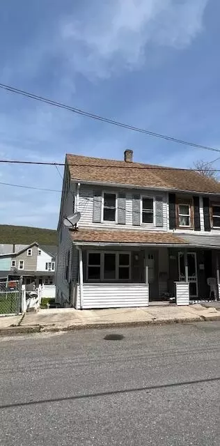 118 W High St, Nesquehoning, PA 18240