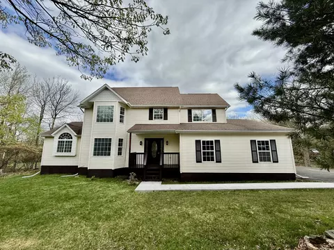 518 Scenic Dr, Albrightsville, PA 18210