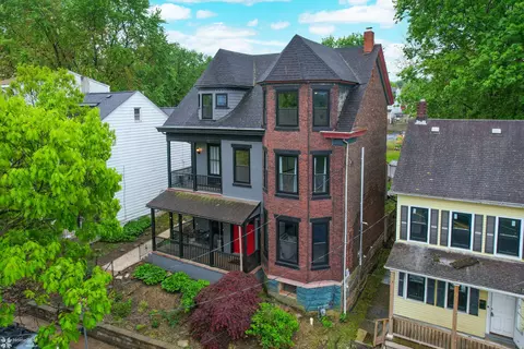 136 W Madison St, Easton, PA 18042