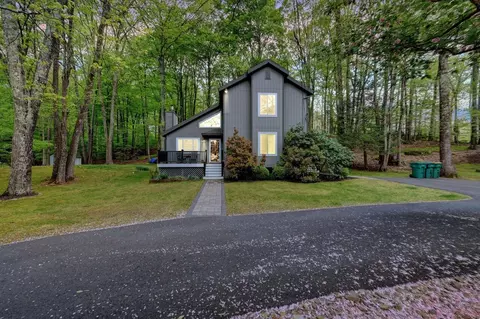 186 Mccole Rd, East Stroudsburg, PA 18302
