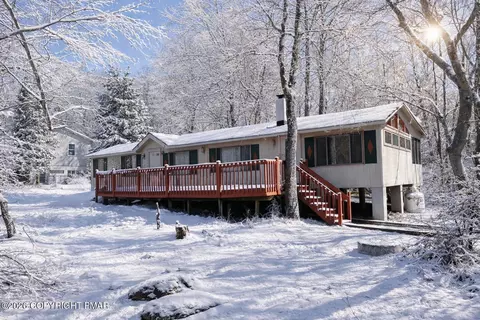 134 Wyalusing, Pocono Lake, PA 18347