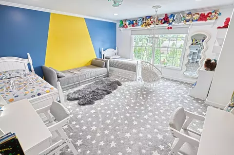 Bedroom - 1231 Oakside Dr, Bethlehem, PA 18017 photo 7 of 9