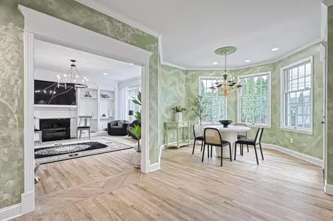 Dining - 1231 Oakside Dr, Bethlehem, PA 18017 photo 4 of 4