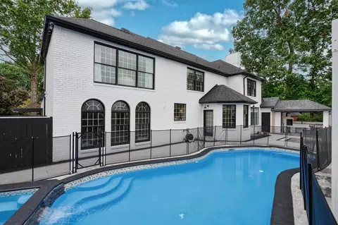 Exterior - 1231 Oakside Dr, Bethlehem, PA 18017 photo 8 of 13