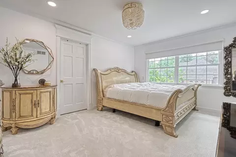 Bedroom - 1231 Oakside Dr, Bethlehem, PA 18017 photo 6 of 9