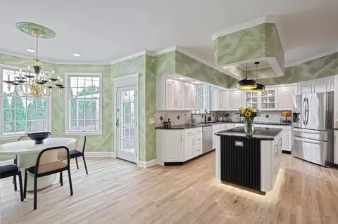 Kitchen - 1231 Oakside Dr, Bethlehem, PA 18017 photo 7 of 11