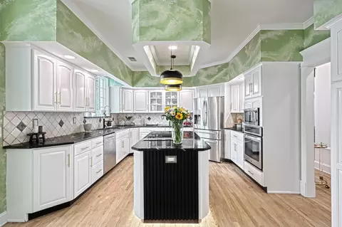 Kitchen - 1231 Oakside Dr, Bethlehem, PA 18017 photo 1 of 11