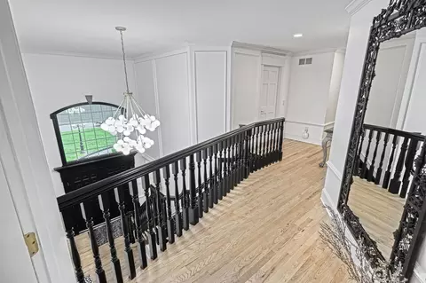 Entry Way - 1231 Oakside Dr, Bethlehem, PA 18017 photo 5 of 7