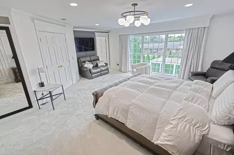 Bedroom - 1231 Oakside Dr, Bethlehem, PA 18017 photo 2 of 9