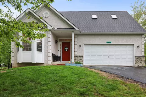 212 Witness Tree Cir, East Stroudsburg, PA 18301