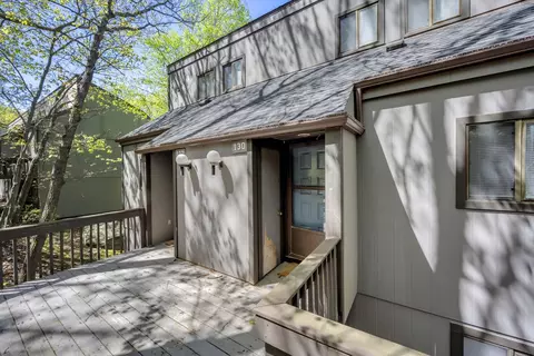 130 Cross Country Ln, Tannersville, PA 18372
