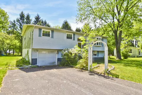 119 Alwen Ave, East Stroudsburg, PA 18301