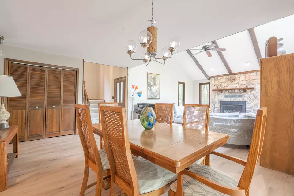 Dining - 65 Maplewood Rd, Lake Harmony, PA 18624 photo 4 of 4