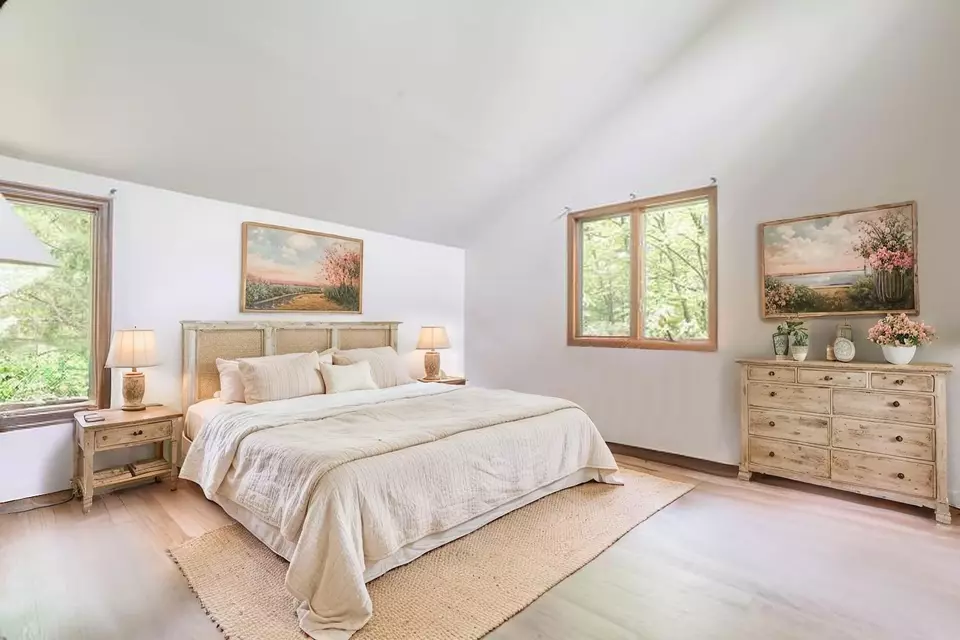 Bedroom - 65 Maplewood Rd, Lake Harmony, PA 18624 photo 3 of 5