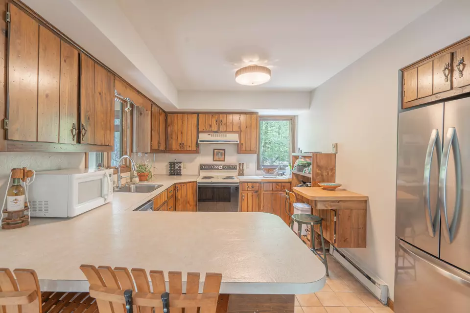 Kitchen - 65 Maplewood Rd, Lake Harmony, PA 18624 photo 1 of 2