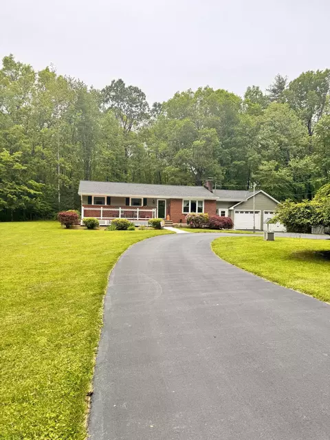 188 Wellington Rd, Stroudsburg, PA 18360