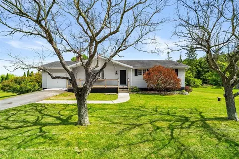 433 Sabol Rd, Stroudsburg, PA 18360