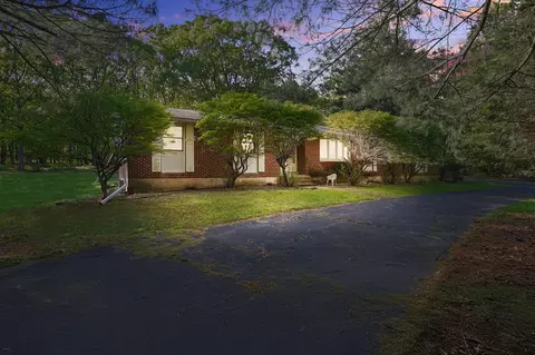 536 Sky Hawk Trl, Stroudsburg, PA 18360