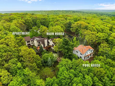 107-105 Attitash Ln, Tafton, PA 18464