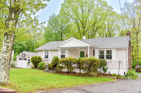 29 Hi Tor Rd, Freeland, PA 18224