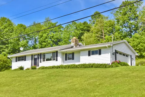255-257 Orchard Rd, Mount Bethel, PA 18343