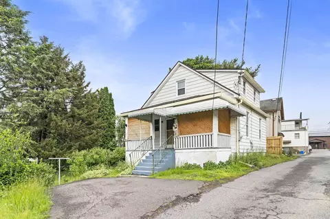 104 Serling St, Dupont, PA 18641