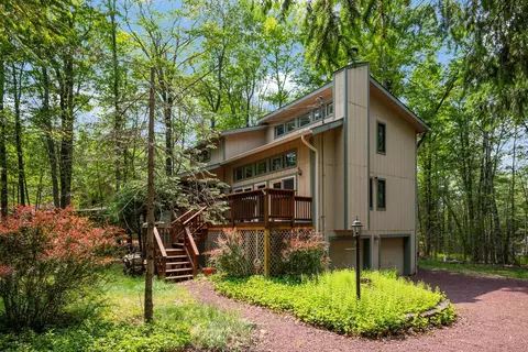4169 Hemlock Trl, Pocono Pines, PA 18350