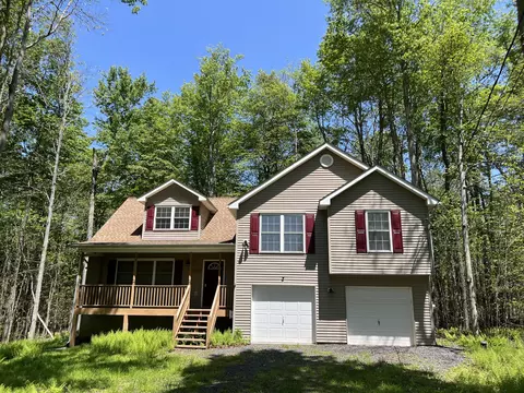 1155 Shasta Dr, Pocono Lake, PA 18347
