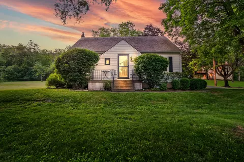 3155 Church St, Hellertown, PA 18055