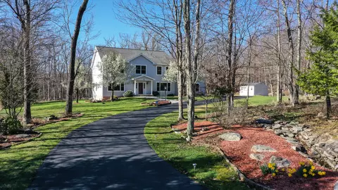 1280 Sandspring Rd, Bear Creek Township, PA 18702