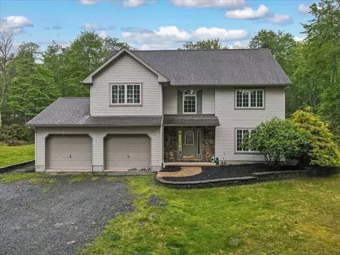 79 Delaware Dr, Jim Thorpe, PA 18229