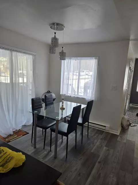 Dining - 136 Huffman Cir, Bushkill, PA 18324 photo 1 of 1