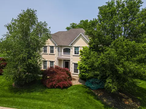 49 Central Dr, Easton, PA 18045