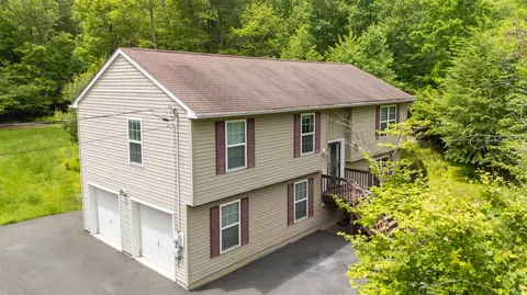 1303 Coolbaugh Rd, East Stroudsburg, PA 18302