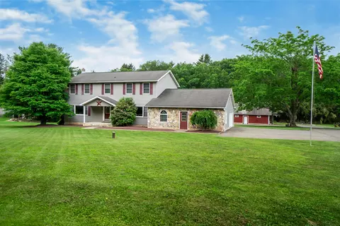 390 Forest Inn Rd, Lehighton, PA 18235