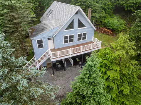 115 Tumbleweed Dr, Long Pond, PA 18334