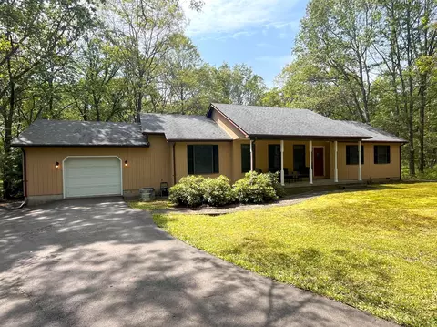 80 Porter Dr, Jim Thorpe, PA 18229