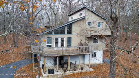 251 Dorchester Dr, Bushkill, PA 18324