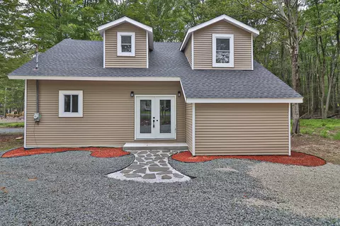 1080 Westside Dr, Newfoundland, PA 18445