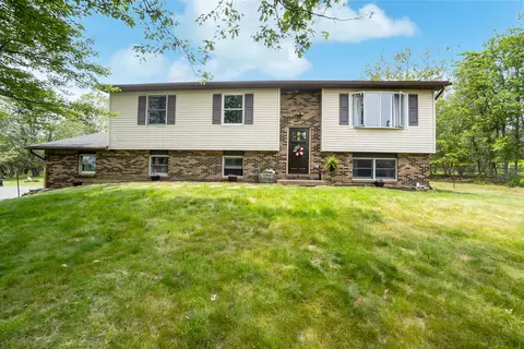 2227 Cheyenne Dr, Blakeslee, PA 18610