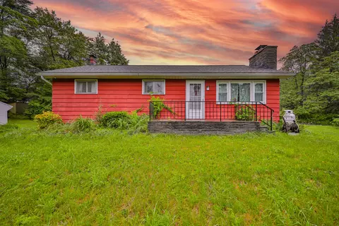 60 Maple Dr, Palmerton, PA 18071
