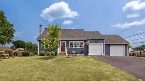 3063 Clearview St, Easton, PA 18045