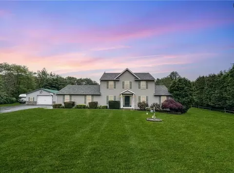 3708 Bayberry Dr, Danielsville, PA 18038