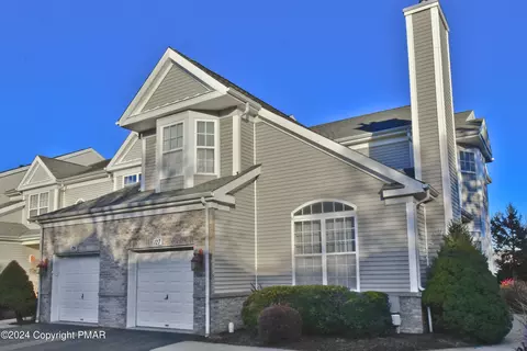 127 Bethpage Ter, Easton, PA 18042