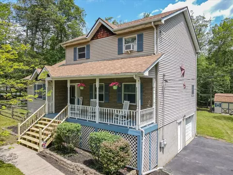2 Fig Ct, East Stroudsburg, PA 18302