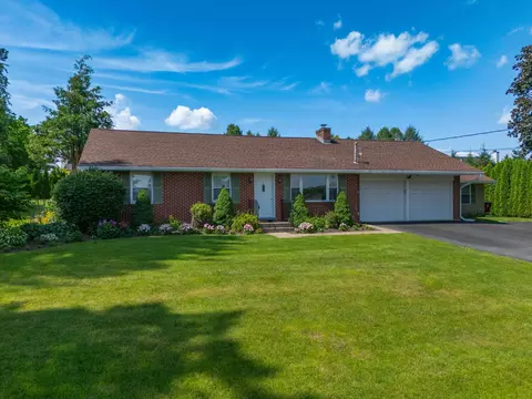1420 Church Ln, Easton, PA 18040