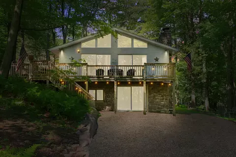 354 Fawn Rd, Pocono Lake, PA 18347