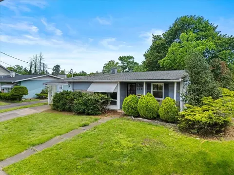 124 Willow Dr, Berwick, PA 18603 photo 24